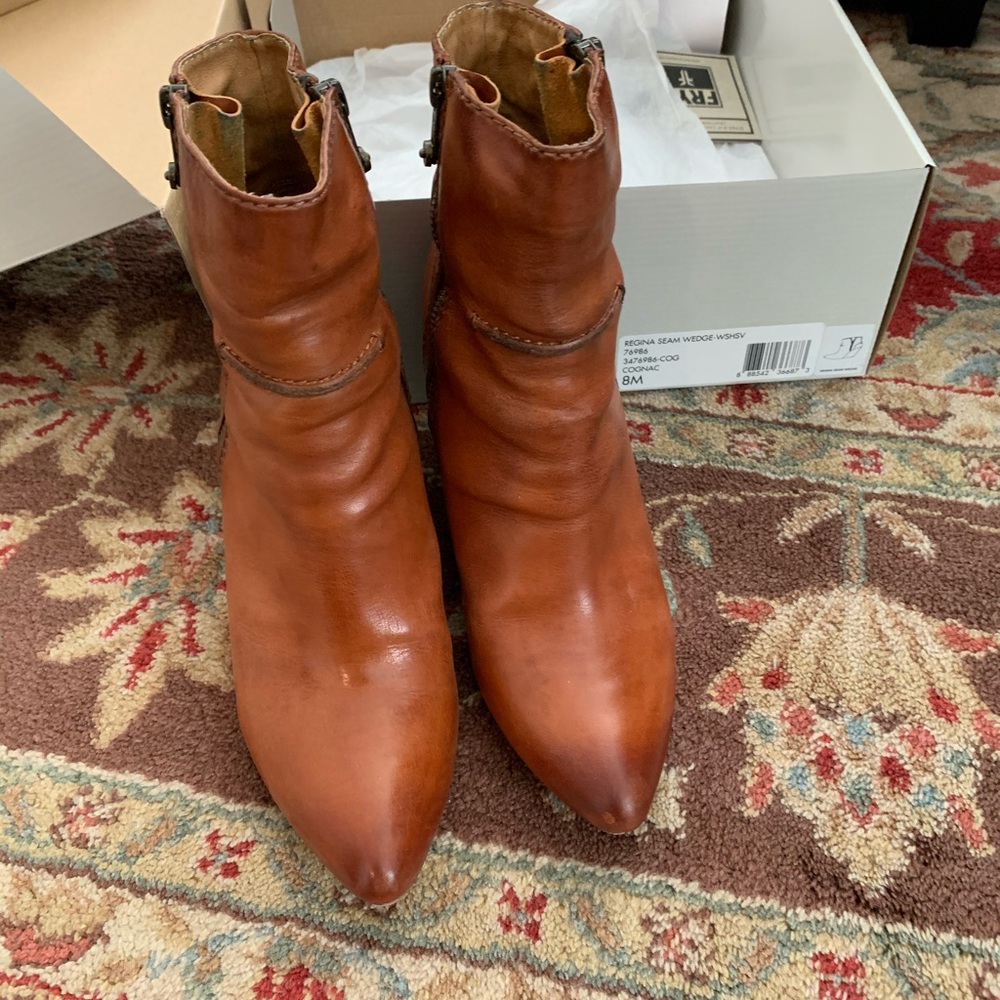 Frye Regina Seam Wedge Booties